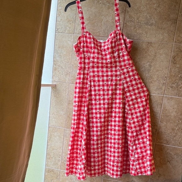 Avec Les Filles Red Gingham Cherry Pie Sweetheart Neck Fit & Flare Dress Pockets - Picture 15 of 16